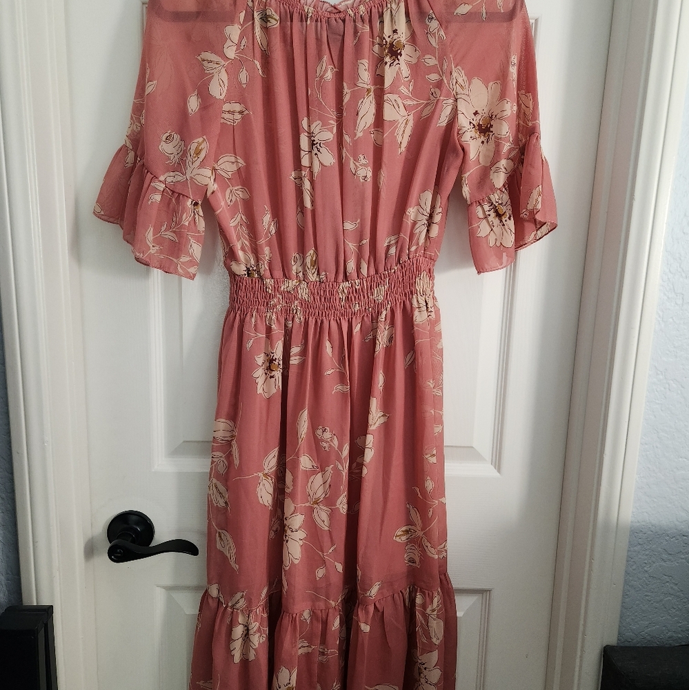 Dress - Picture 2 of 4